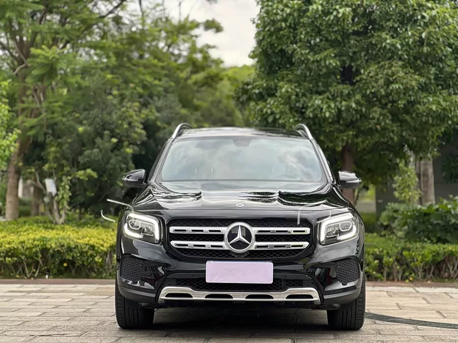 Mercedes Benz GLB