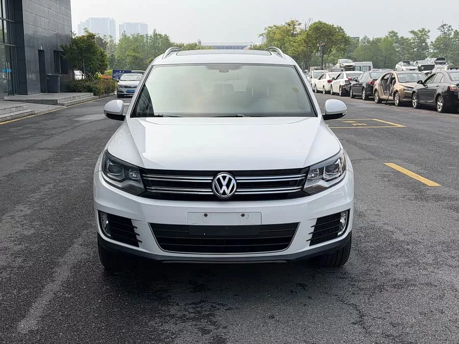 Volkswagen Tiguan