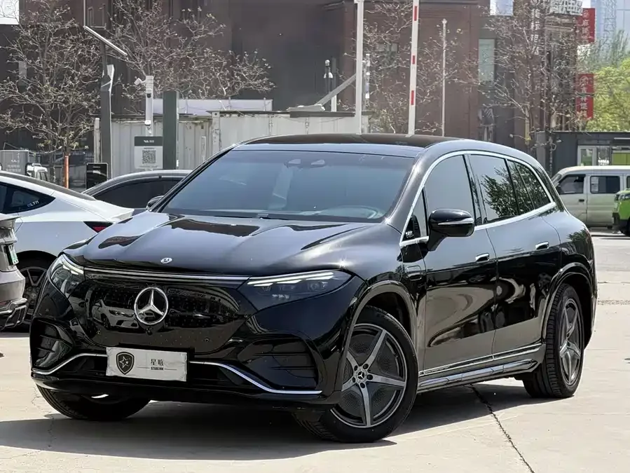 Mercedes Benz EQS SUV