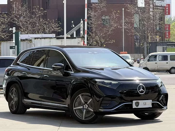 Mercedes-Benz EQS SUV
