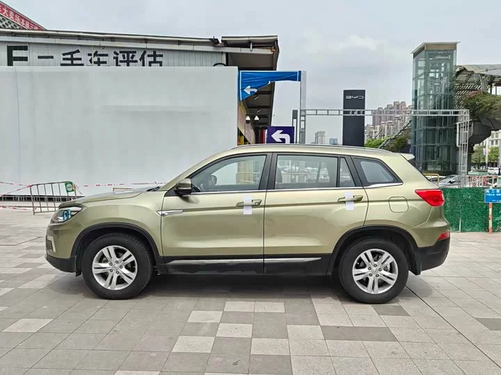 Changan CS75