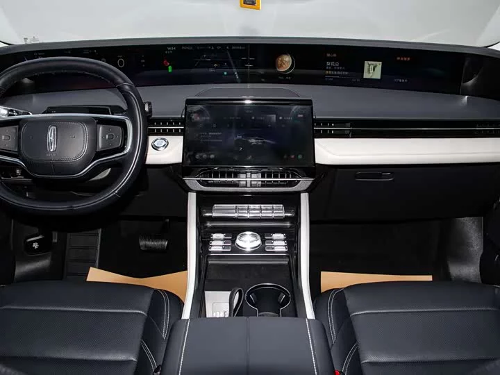 Lincoln navigator