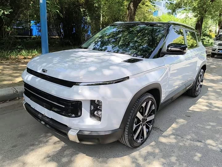 Geely ICON