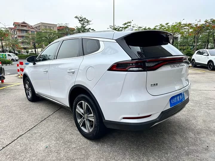 BYD Tang