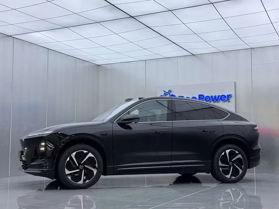 NIO EC6