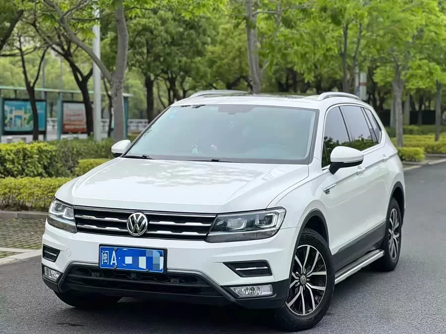 Volkswagen Tiguan L