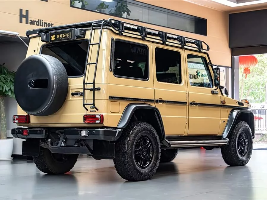 Mercedes Benz G-rated