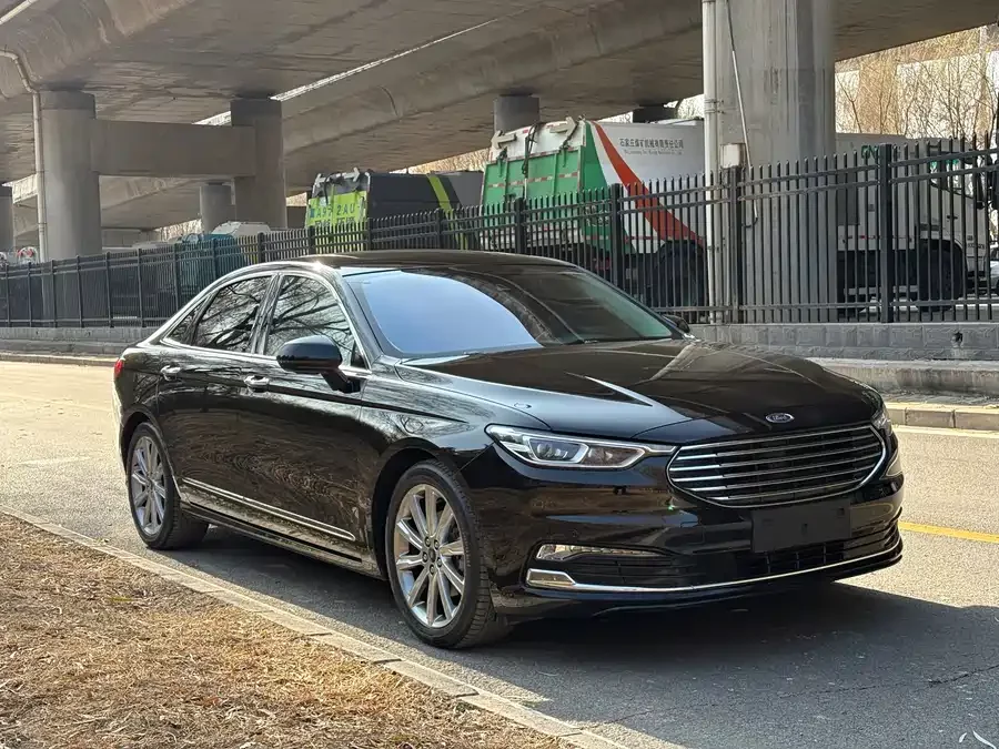 Ford Taurus