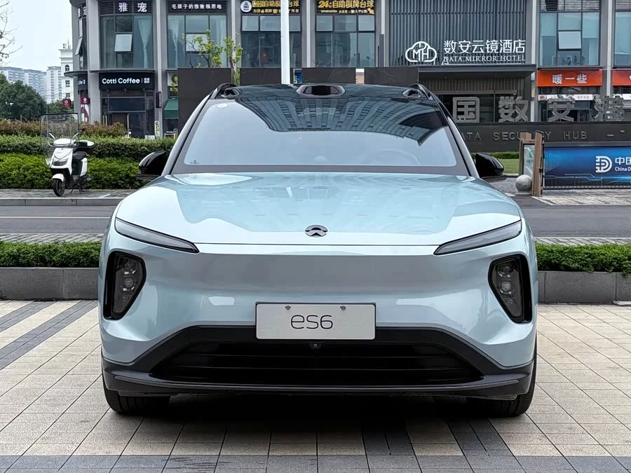 NIO ES6