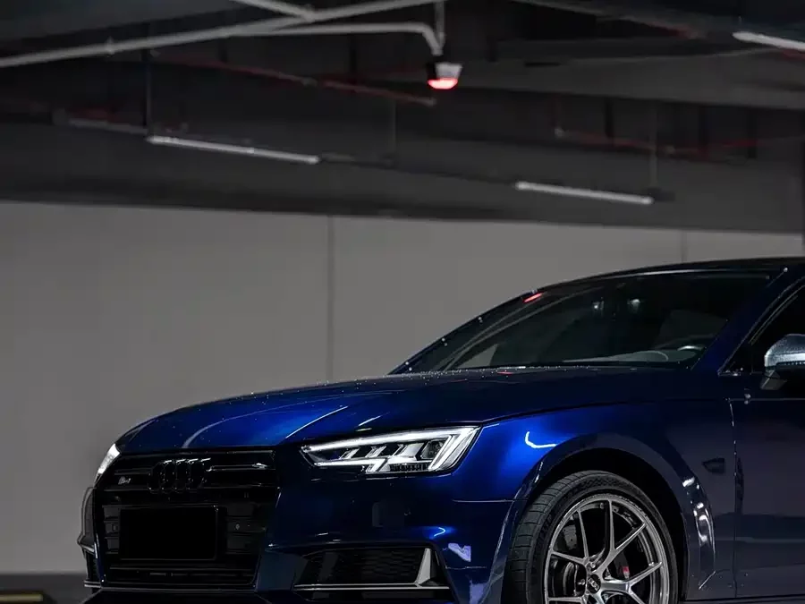 Audi S4