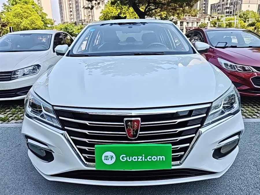 Roewe i5