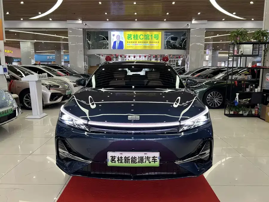 Geely Galaxy A7 EM