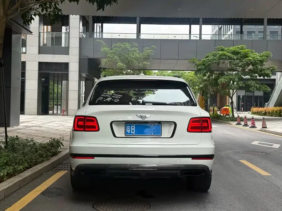 Bentley Bentayga