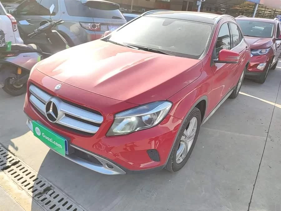Mercedes Benz GLA