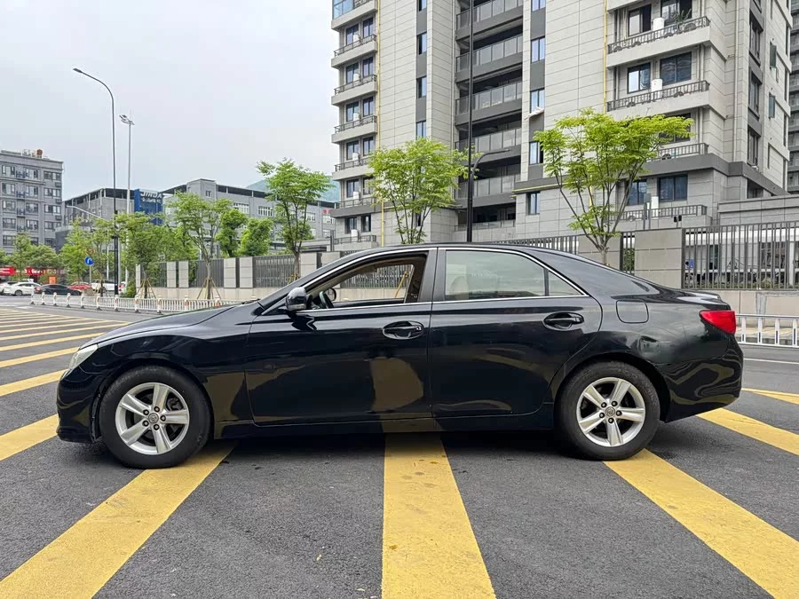 Toyota Reiz