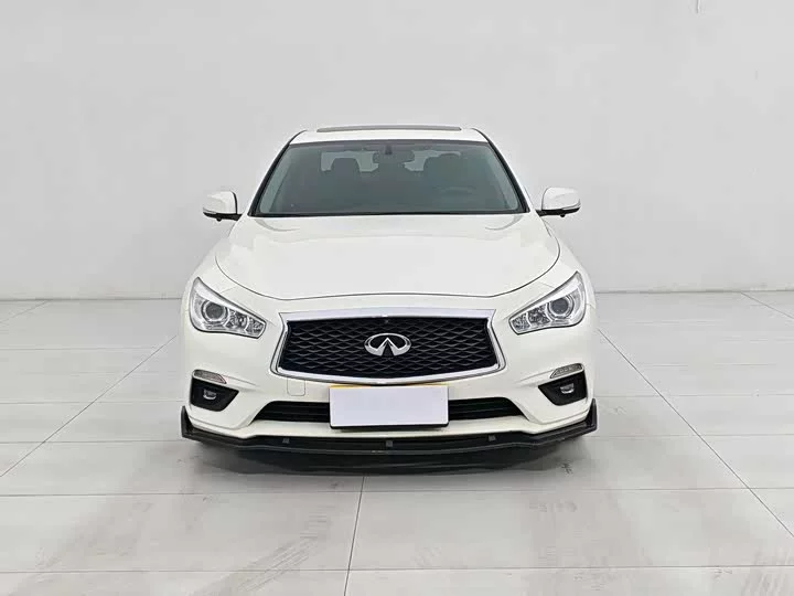 Infiniti Q50L