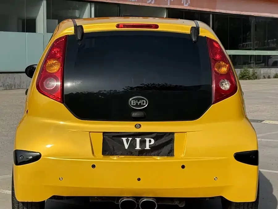 BYD F0