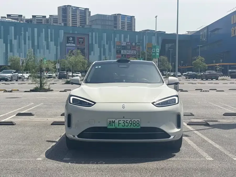 AITO Wenjie M5