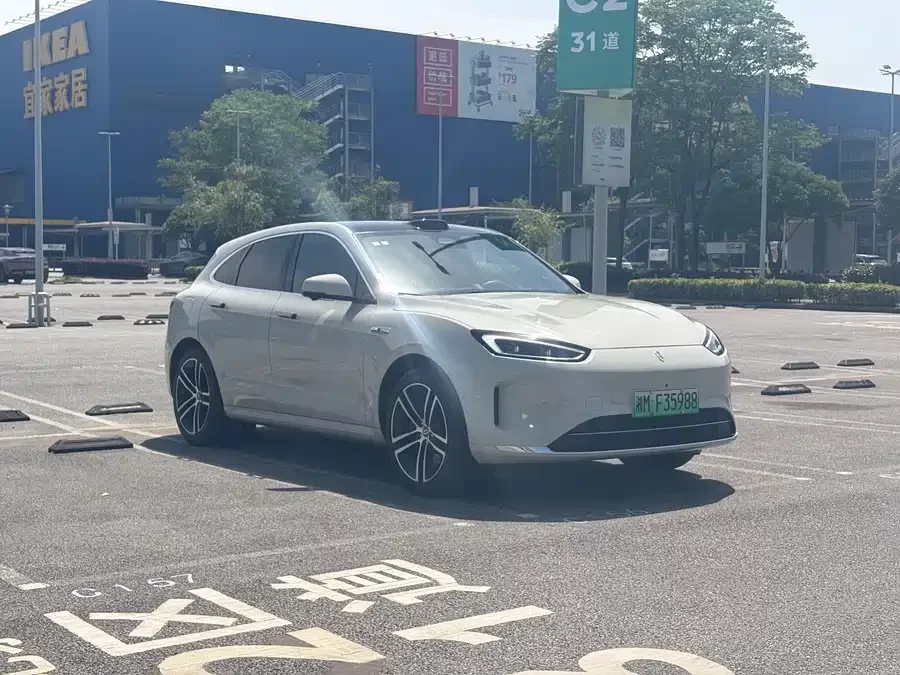AITO Wenjie M5