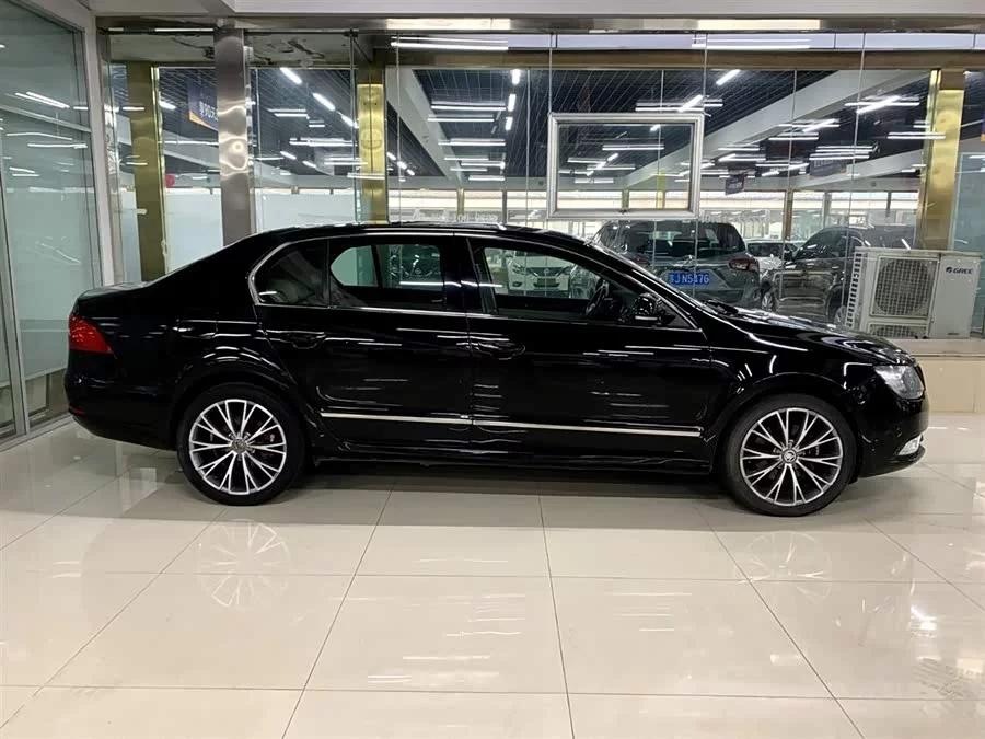 Skoda SuperB
