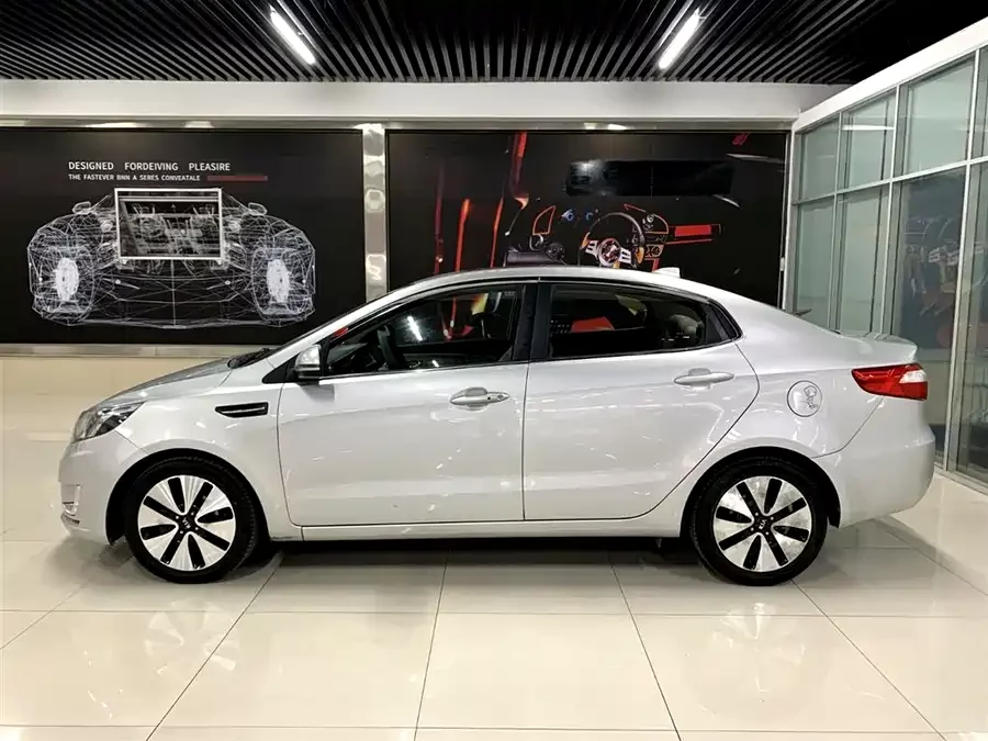 Kia K2
