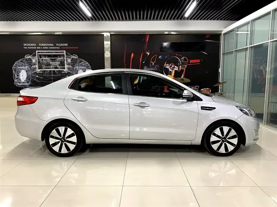 Kia K2