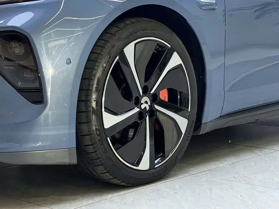 NIO ET7