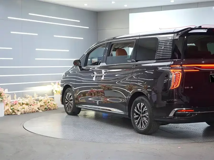 Hongqi HQ9 PHEV