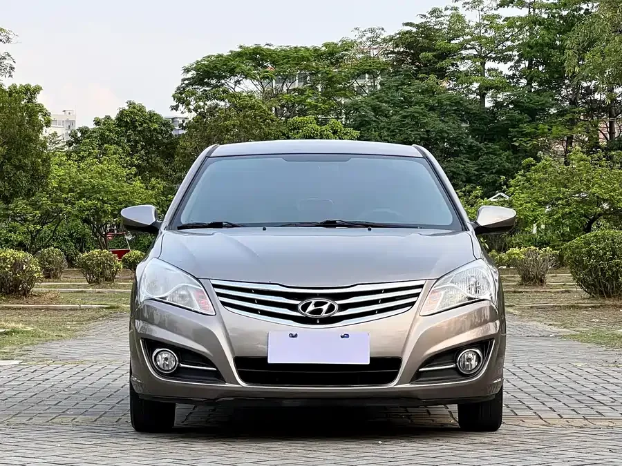 Hyundai Elantra / Celesta