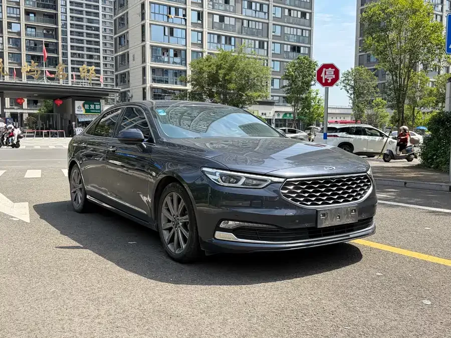 Ford Taurus