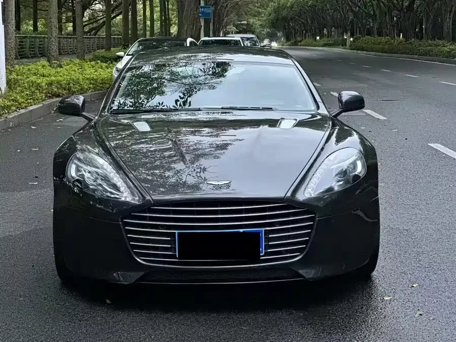 Aston Martin Rapide