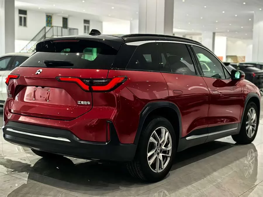 NIO ES6