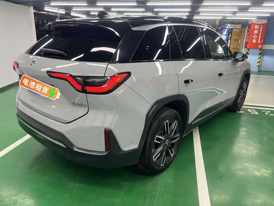 NIO ES6