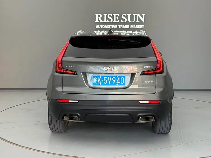 Cadillac XT4