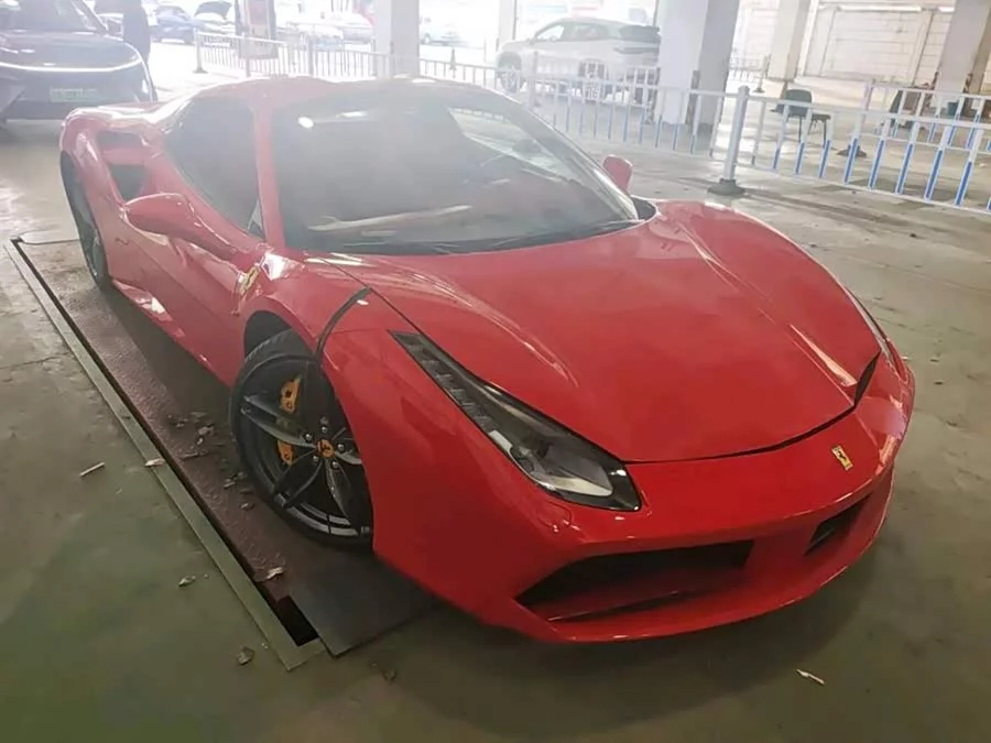 Ferrari 488