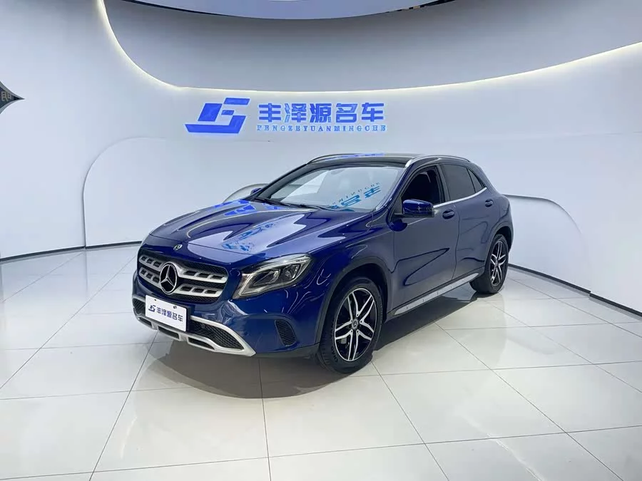 Mercedes Benz GLA