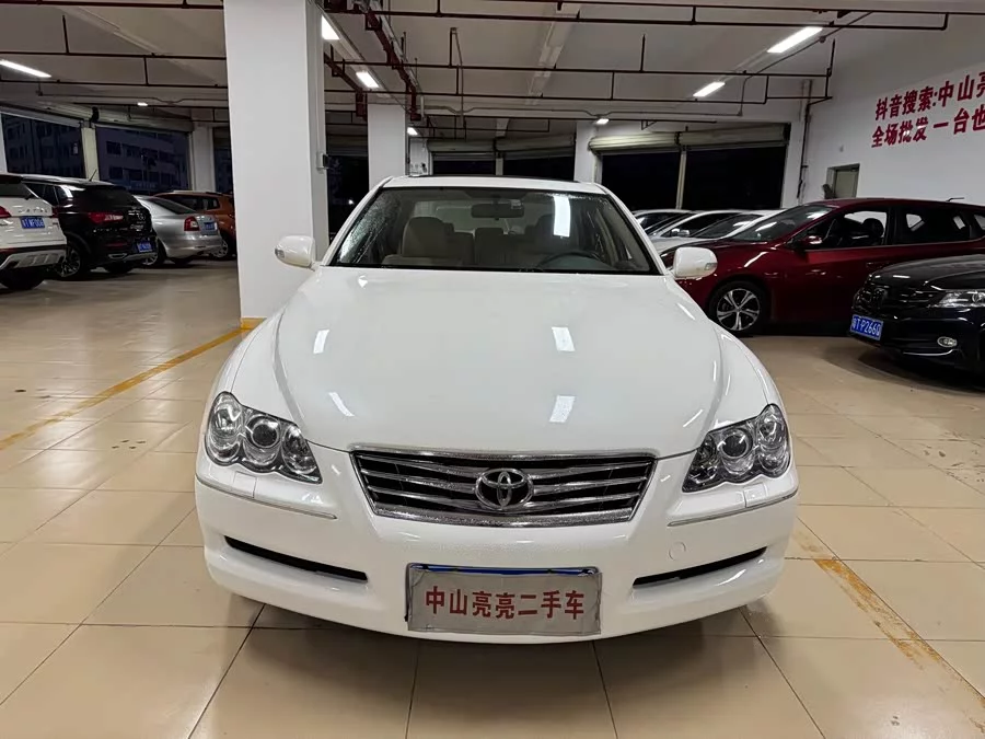 Toyota Reiz