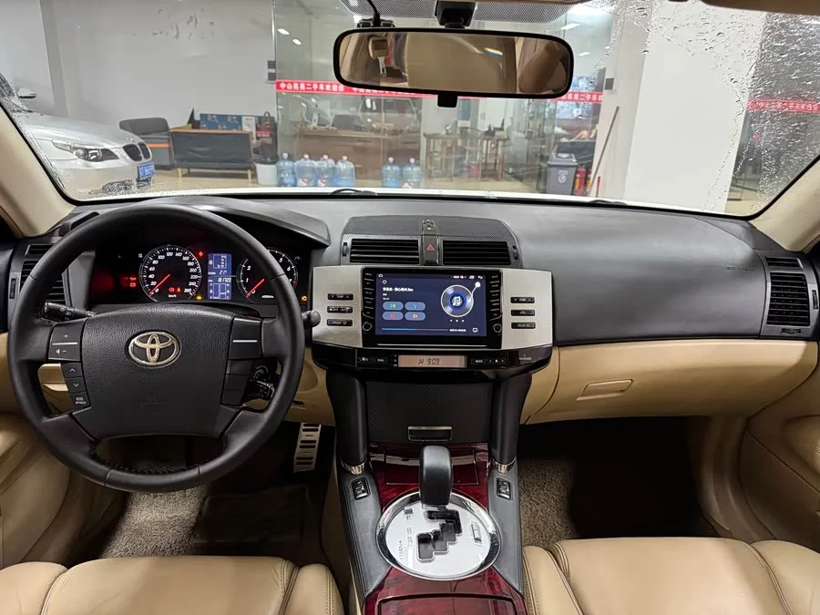 Toyota Reiz