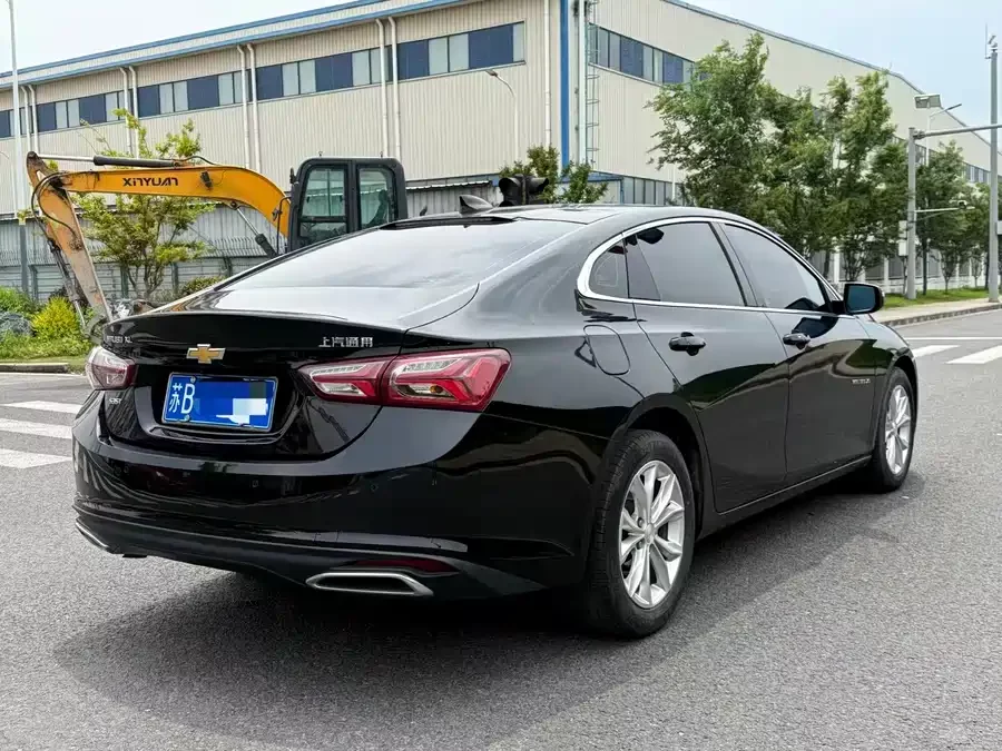 Chevrolet Malibu XL