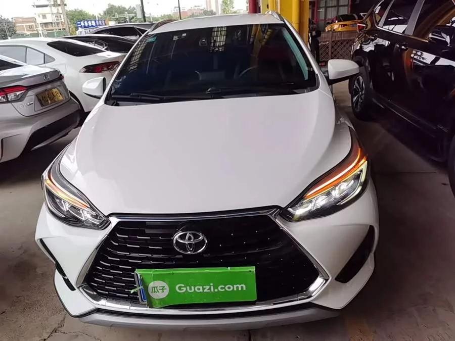 Toyota YARiS L