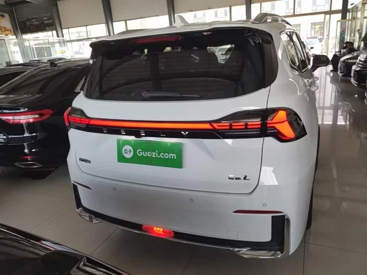 Geely Haoyue L