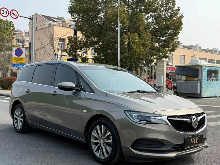 Buick GL6