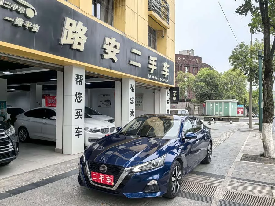 Nissan Teana