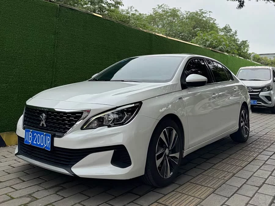 Peugeot 408