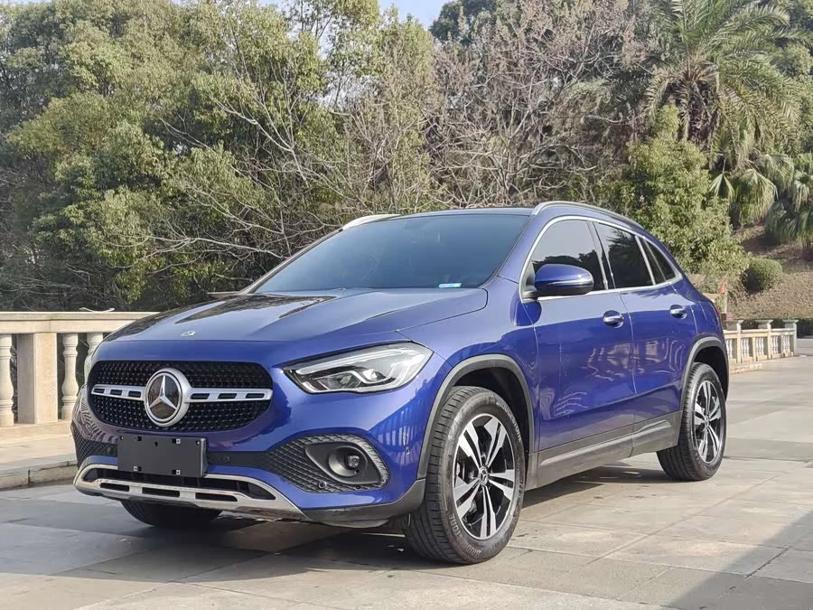 Mercedes Benz GLA