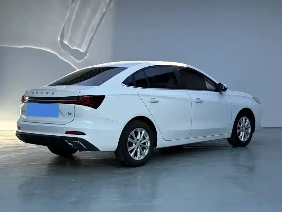 Roewe i5