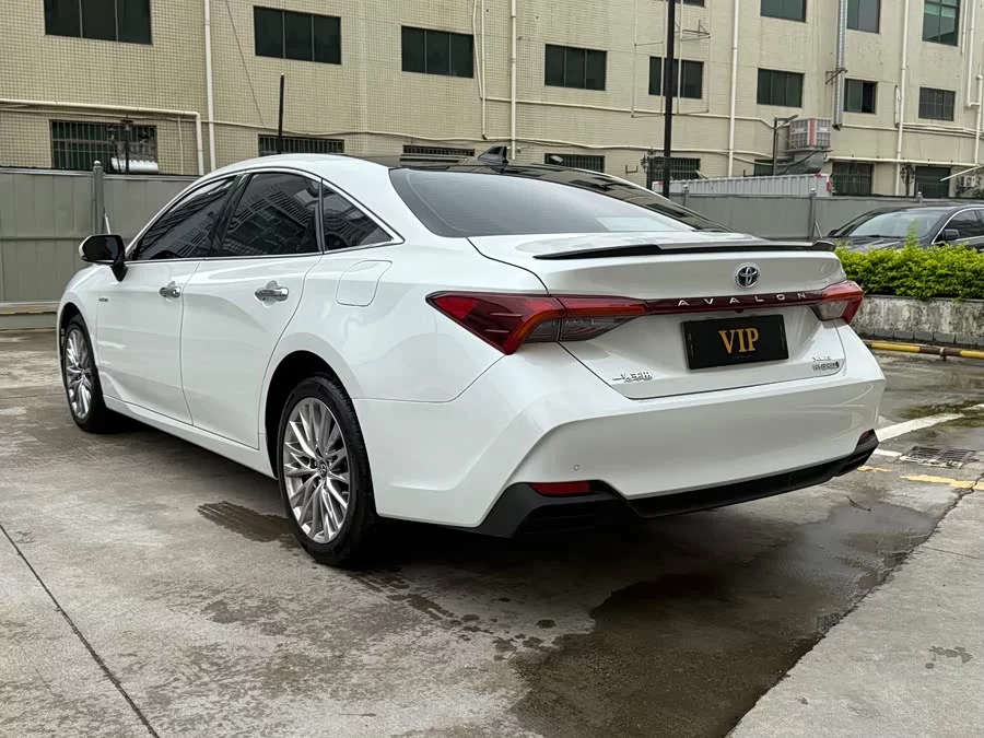 Toyota Avalon
