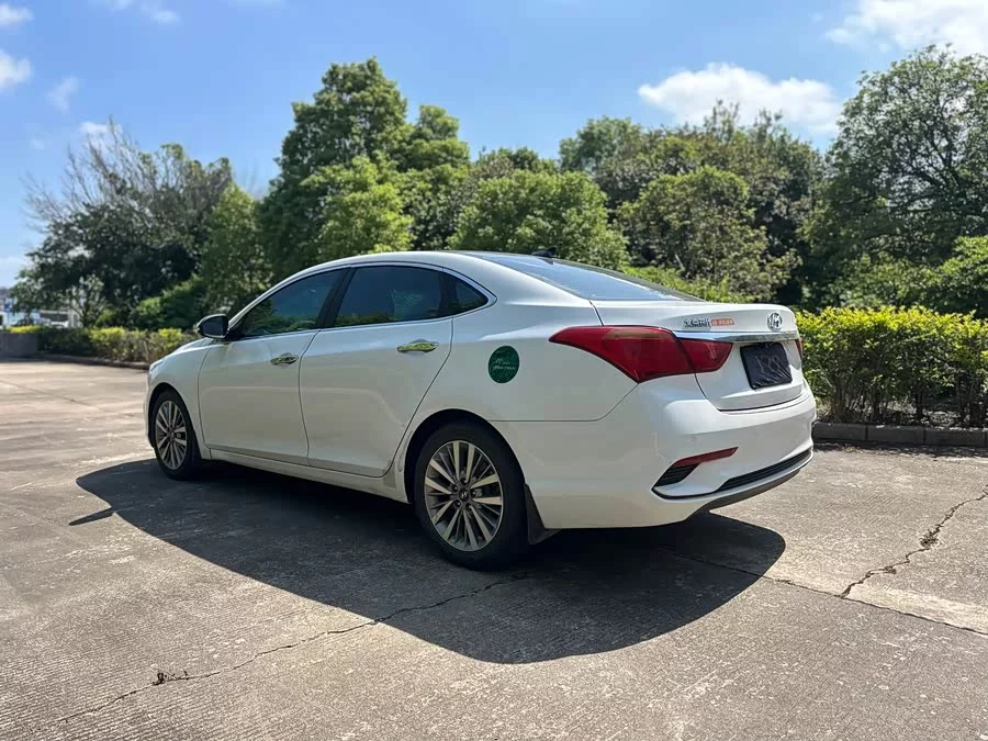 Hyundai Mistra