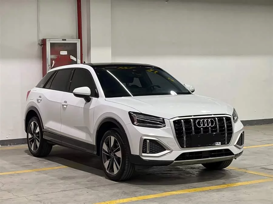 Audi Q2L