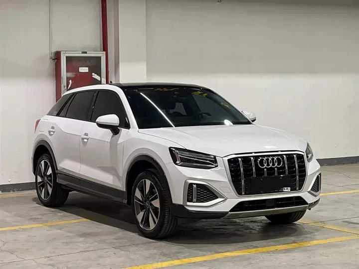 Audi Q2L